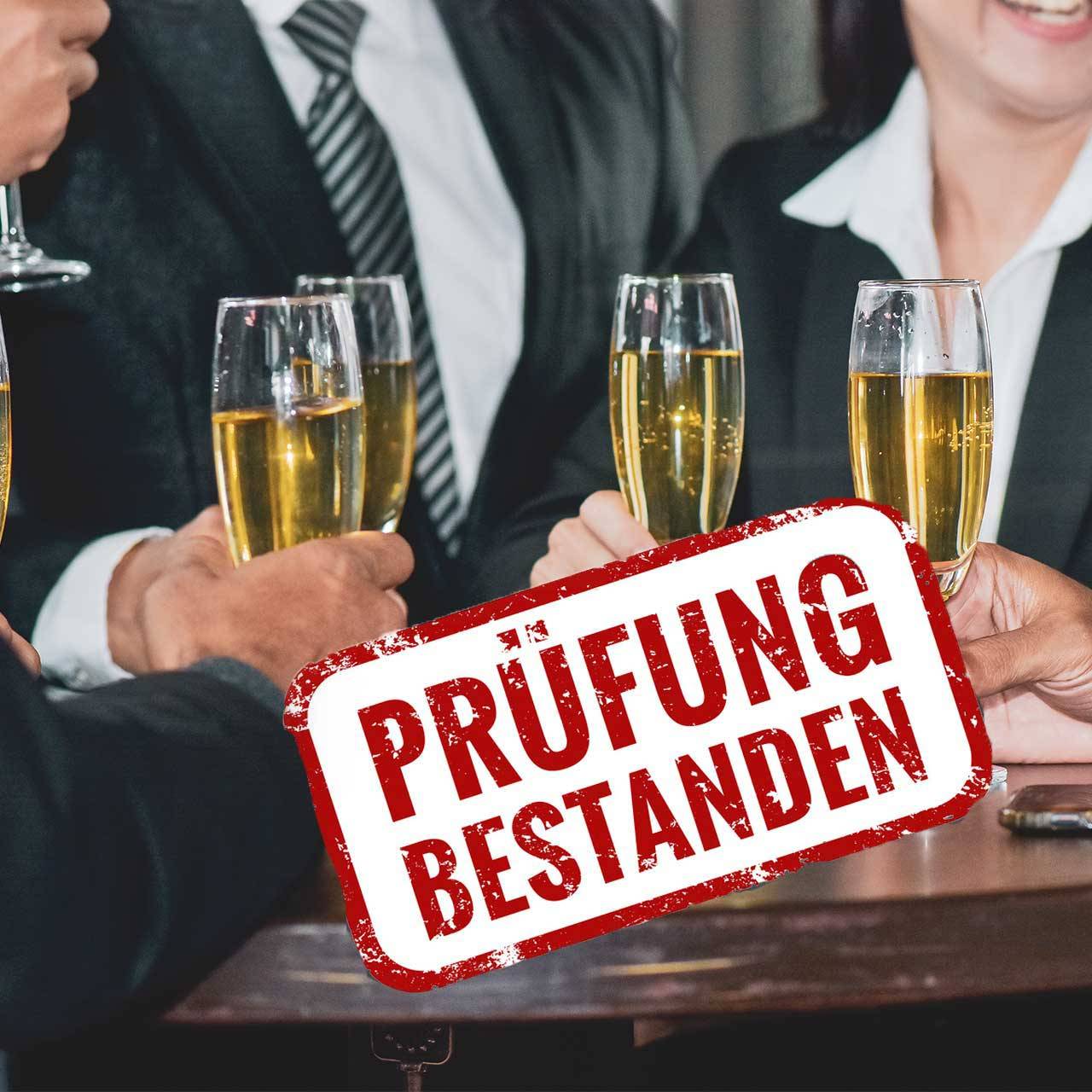 ung-bestanden-marion-klimmer-768x768 Prüfung bestanden durch Examenscoaching: Steuerberaterkandidaten stoßen an